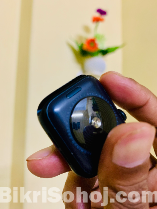 Apple Watch SE (GPS) (2nd Generation)